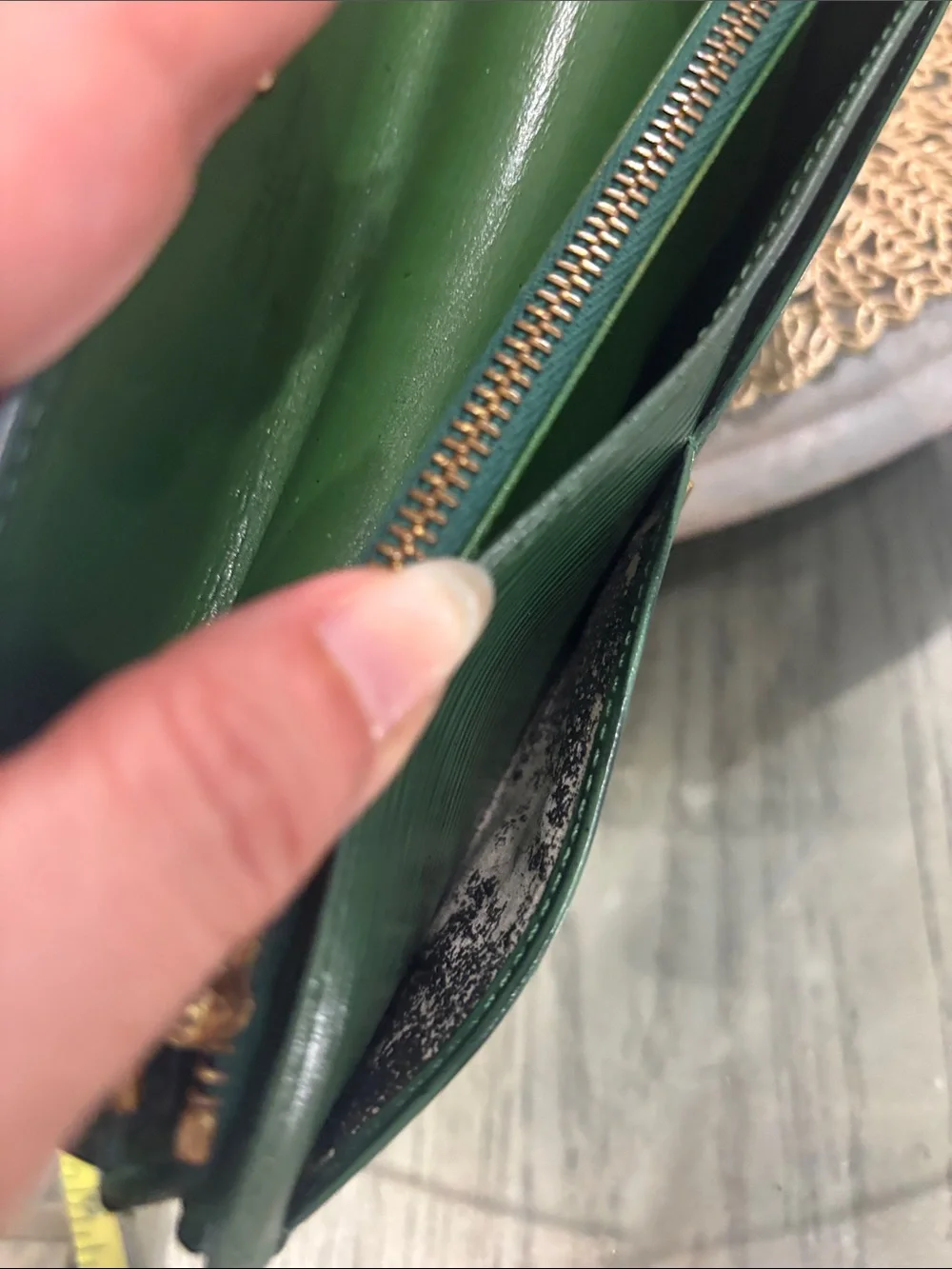 Louis Vuitton Dark Green Epi Leather Long Wallet-Sarah style